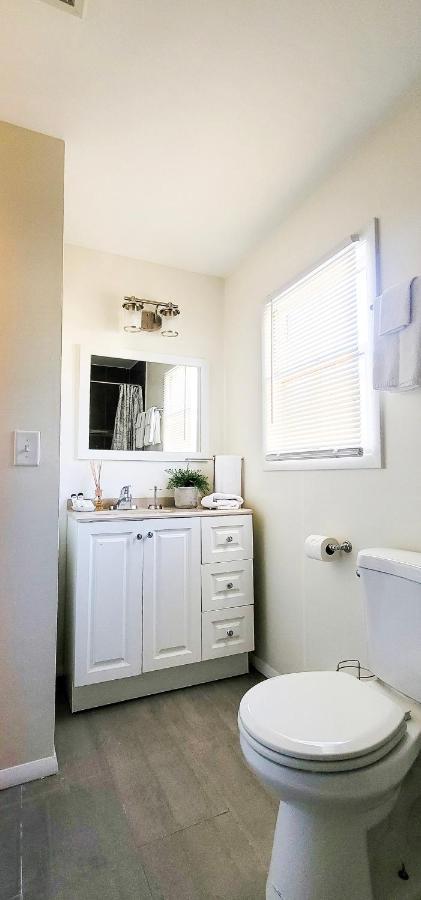 Great 2 Bedroom Condo,Free Parking,Easy Commute. Irvington Buitenkant foto